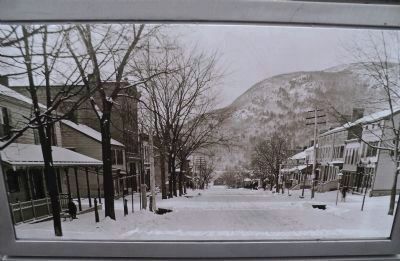 Photograph from Front of Marker image. Click for full size.