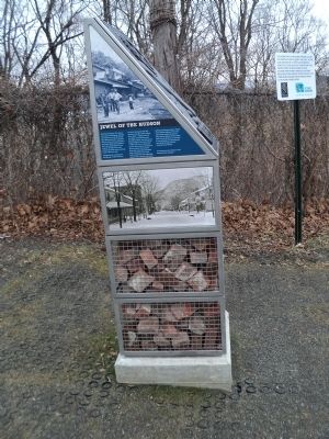 Jewel of the Hudson Marker image. Click for full size.