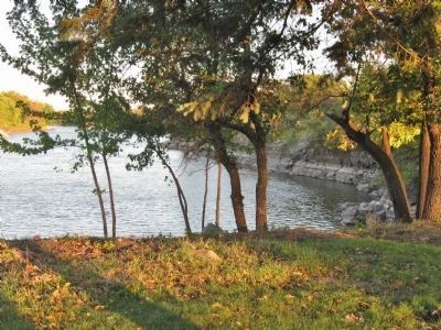 Nearby Minnesota River. Click for full size. Nearby Minnesota River image. Click for full size.