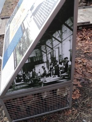 Right Side of Marker image. Click for full size.