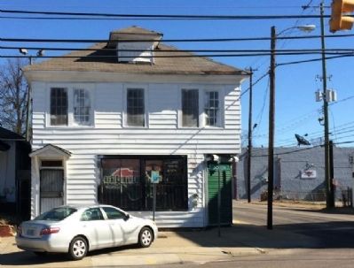 Former Grayson Candy Kitchen image. Click for full size.