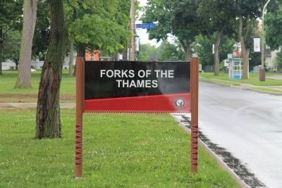 The Forks of the Thames Sign image. Click for full size.