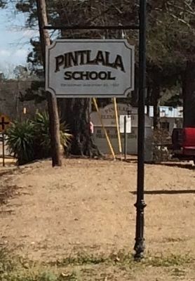 Pintlala School image. Click for full size.