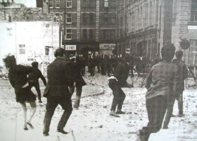 Photo on Battle of the Bogside Marker image. Click for full size.