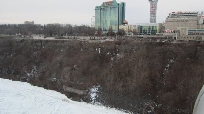 Canadian Side, Old Abutment. Click for full size. Canadian Side, Old Abutment image. Click for full size.