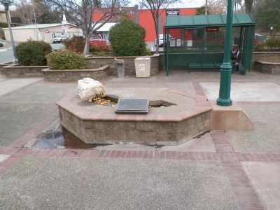 Petkovitch Park Marker and Fountain. Click for full size. Petkovitch Park Marker and Fountain image. Click for full size.
