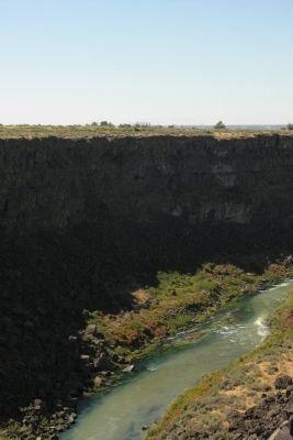Malad Gorge image. Click for full size.