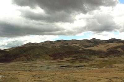 Painted Hills image. Click for full size.