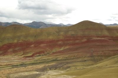 Painted Hills image. Click for full size.