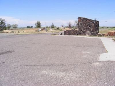 Distant View of Honor Roll Marker image. Click for full size.