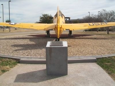 T-6G Texan and Marker image. Click for full size.
