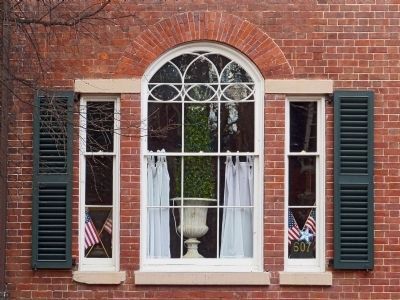 Palladian Window image. Click for full size.