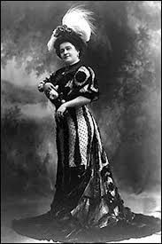 Luisa Tetrazzini. Click for full size. Luisa Tetrazzini image. Click for full size.