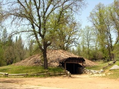 Hun'ge or Roundhouse image. Click for full size.