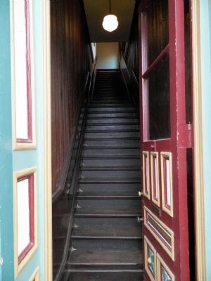 A Glimpse Inside image. Click for full size.