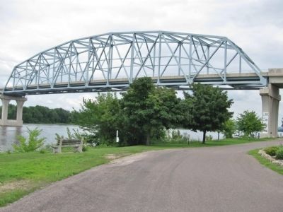 Main Span Truss Section image. Click for full size.