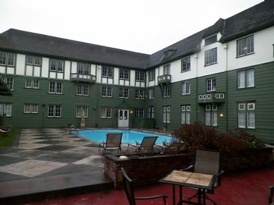 Eureka Inn Courtyard image. Click for full size.