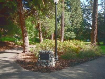 Dunsmuir House Marker. Click for full size. Dunsmuir House Marker image. Click for full size.