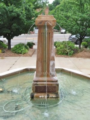Fountain. Click for full size. Fountain image. Click for full size.