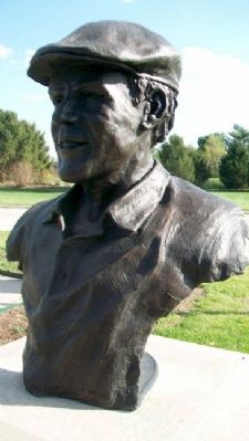 Bust of William Payne Stewart image. Click for full size.