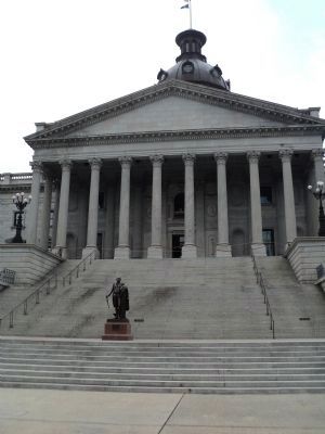 George Washington at SC State Capitol image. Click for full size.