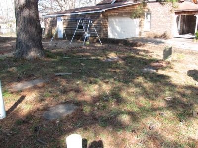 Coleman Family cemetery. Click for full size. Coleman Family cemetery image. Click for full size.