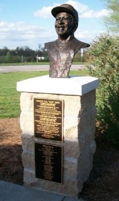 Osborne Earl "Ozzie" Smith Marker and Bust image. Click for full size.