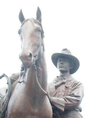 Charles H. Noyes Memorial Detail image. Click for full size.