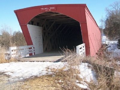 Holliwell Covered Bridge image. Click for full size.