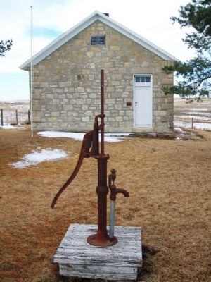 North River Schoolhouse image. Click for full size.