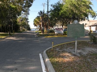 Wide view of the First Settler's Homesite Marker. Click for full size. Wide view of the First Settler's Homesite Marker image. Click for full size.