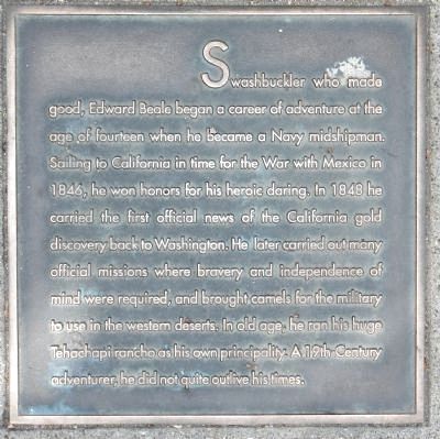 Beale Street Marker, center right plaque image. Click for full size.