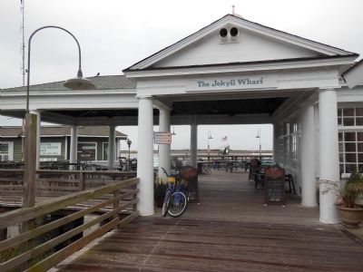 Jekyll Island Club Wharf (<i>pier entrance</i>) image. Click for full size.