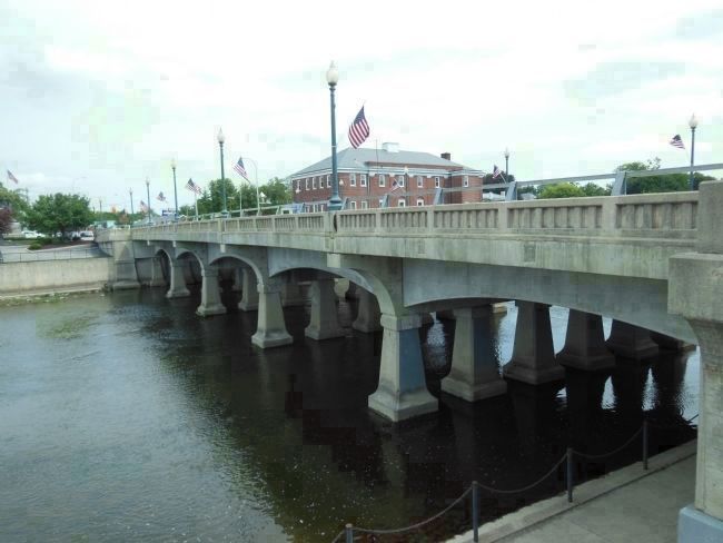 Monroe Street Bridge (<i>west side street level view</i>). Click for full size. Monroe Street Bridge (<i>west side street level view</i>) image. Click for full size.