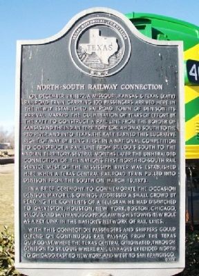 North-South Railway Connection Marker image. Click for full size.