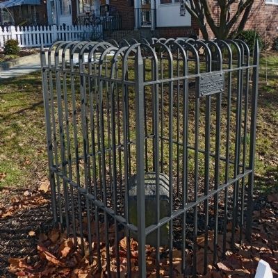 Original Federal Boundary Stone SW 1 Marker image. Click for full size.