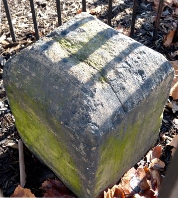 Original Federal Boundary Stone SW 1 image. Click for full size.
