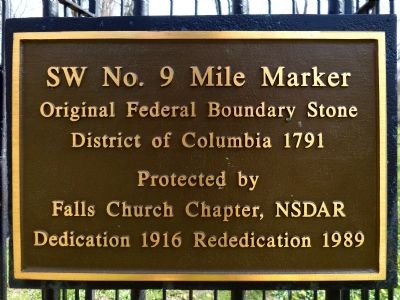 SW No. 9 Mile Marker image. Click for full size.