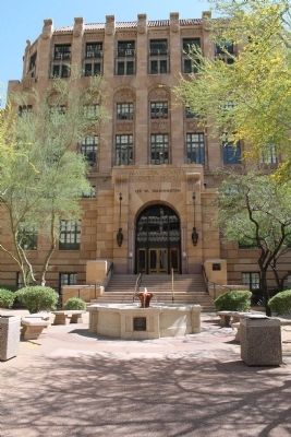 Maricopa County Courthouse image. Click for full size.