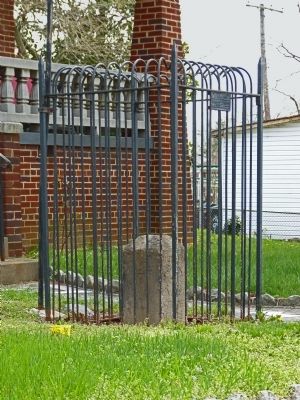 SE 2 Original Federal Boundary Stone Marker image. Click for full size.