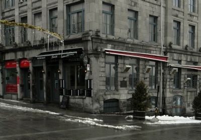Wide view of the Ch�teau de Vaudreuil Marker image. Click for full size.