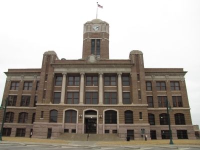 Johnson County Courthouse image. Click for full size.