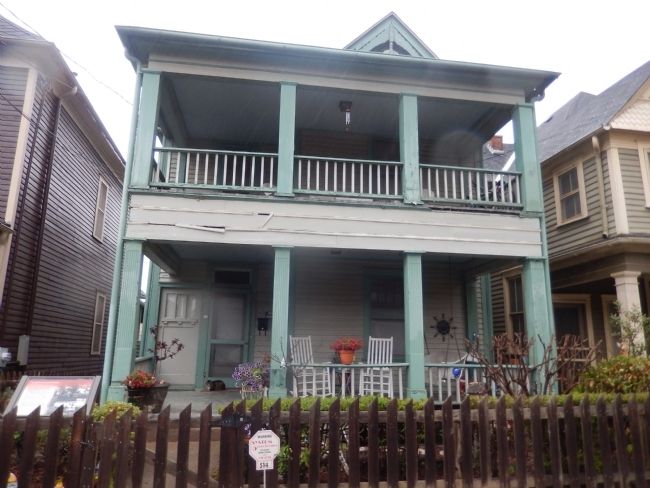 514 Auburn Avenue NE. Click for full size. 514 Auburn Avenue NE image. Click for full size.