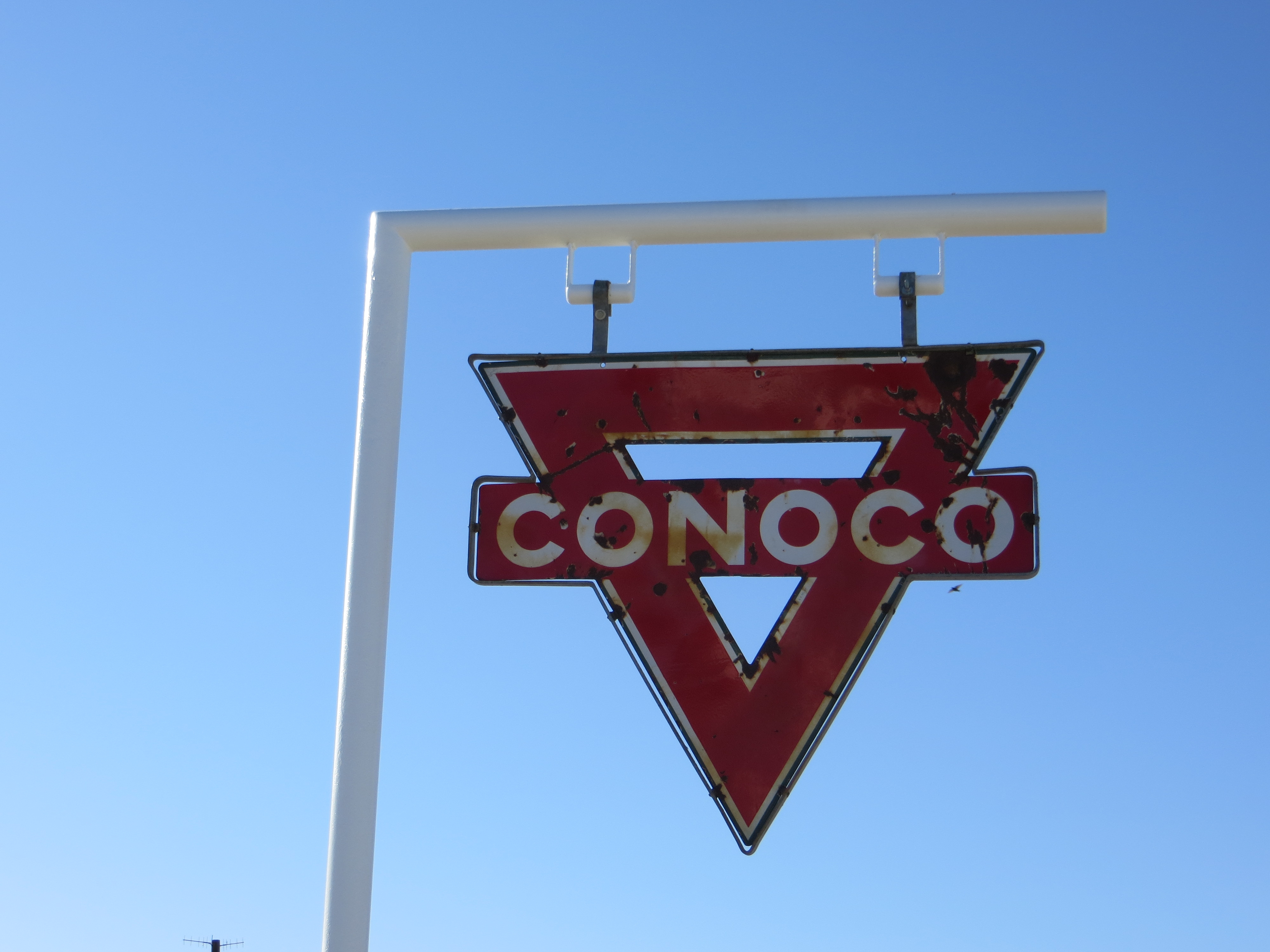 Conoco Sign at Dallas Cash Grocery