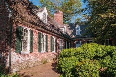 Holly Hill Colonial House image. Click for full size.