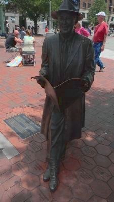 John Herndon “Johnny” Mercer Marker and statue image. Click for full size.