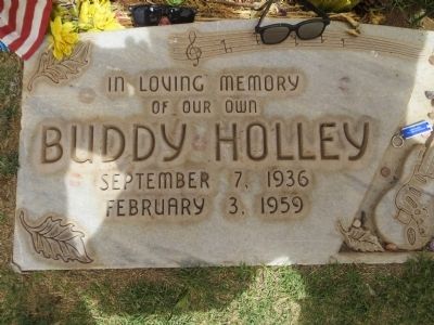 Charles Hardin Holley (Buddy Holly) Gravesite image. Click for full size.