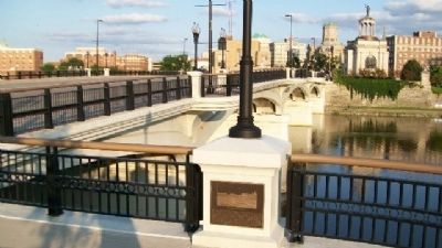 New High-Main Street Bridge and Marker image. Click for full size.