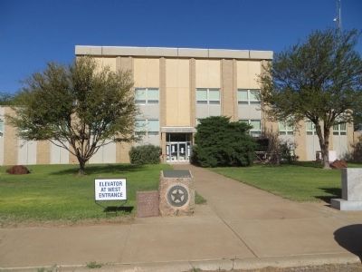 Cochran County Court House image. Click for full size.