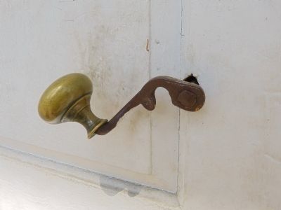 Courthouse Doorknob image. Click for full size.